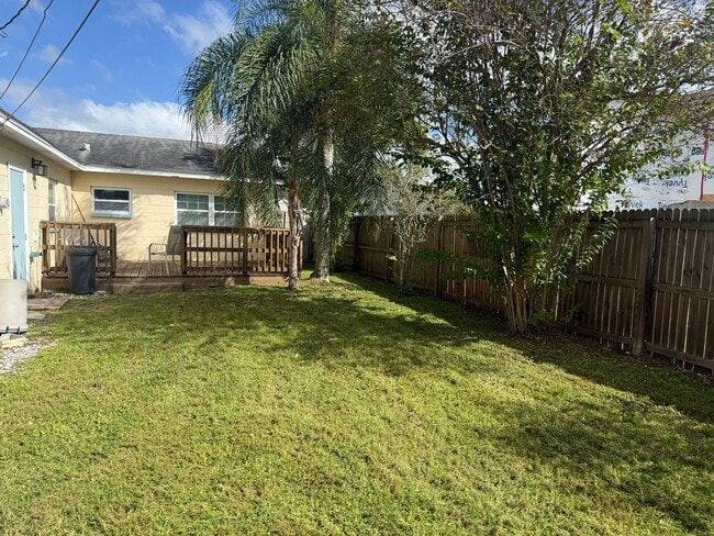 452 45th Ave N in St. Petersburg, FL - Building Photo - Building Photo