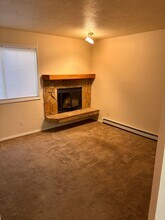 7340 Bearfoot Cir in Anchorage, AK - Building Photo - Building Photo