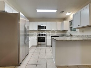 3433 Sundial Dr in Hernando, MS - Building Photo - Building Photo