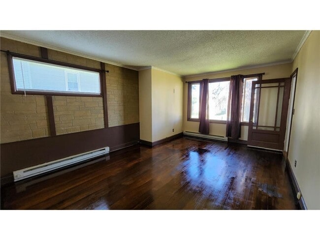 property at 118 12th St S