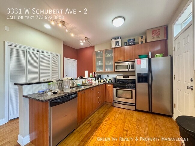 3331 W Schubert Ave in Chicago, IL - Building Photo - Building Photo