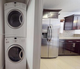 15340 SW 306th St in Homestead, FL - Foto de edificio - Building Photo