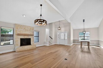 108 Schooner Dr in Lakeway, TX - Building Photo - Building Photo