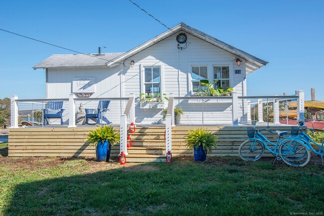 114 Jupiter Point Rd in Groton, CT - Building Photo - Building Photo