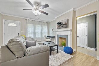 825 Erin Ave SW in Atlanta, GA - Building Photo - Building Photo