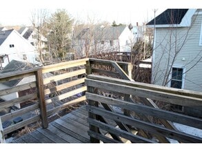 77 Liberty St in Manchester, NH - Building Photo - Building Photo