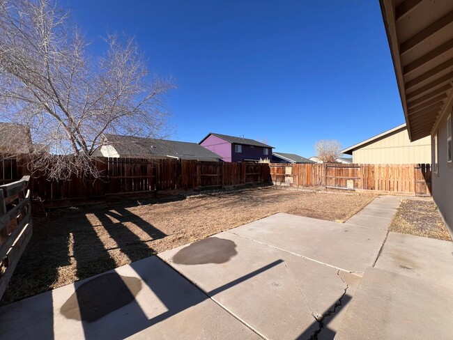 1608 Burger Rd in Fernley, NV - Foto de edificio - Building Photo