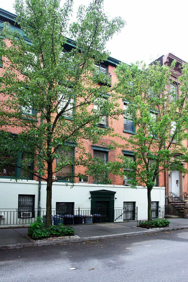 434-436 W 22nd St in New York, NY - Building Photo - Building Photo