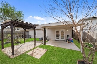 5726 Westminster Village Dr in Houston, TX - Building Photo - Building Photo