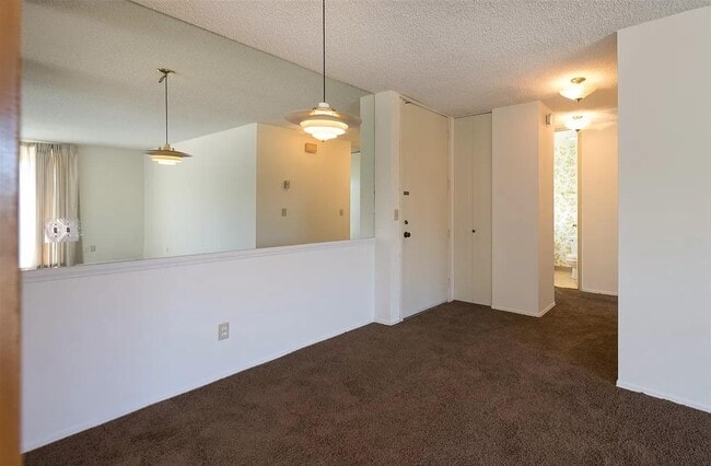 6333 La Jolla Blvd in San Diego, CA - Building Photo - Building Photo