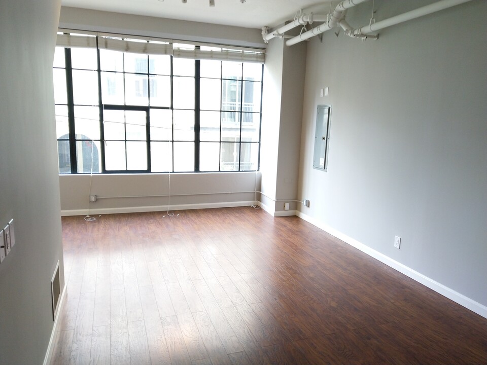 75 Lansing St, Unit 2 in San Francisco, CA - Building Photo