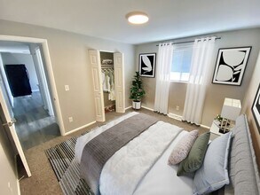 4486 S Newton St in Denver, CO - Building Photo - Building Photo