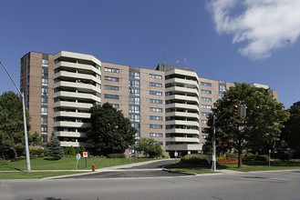 40 Baif Blvd in Richmond Hill, ON - Building Photo - Building Photo