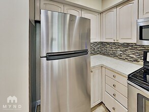 2530 15th Ave W, Unit 501 in Seattle, WA - Building Photo - Building Photo