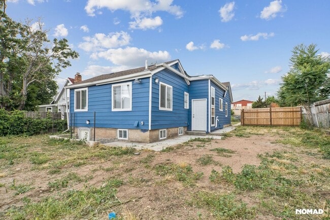 property at 4672 Leaf Ct
