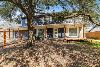 7105 Meadowood Dr in Austin, TX - Building Photo - Building Photo