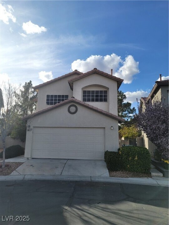 9617 Pine River Ln in Las Vegas, NV - Building Photo