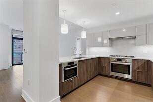 9 Ave At Port Imperial in West New York, NJ - Building Photo