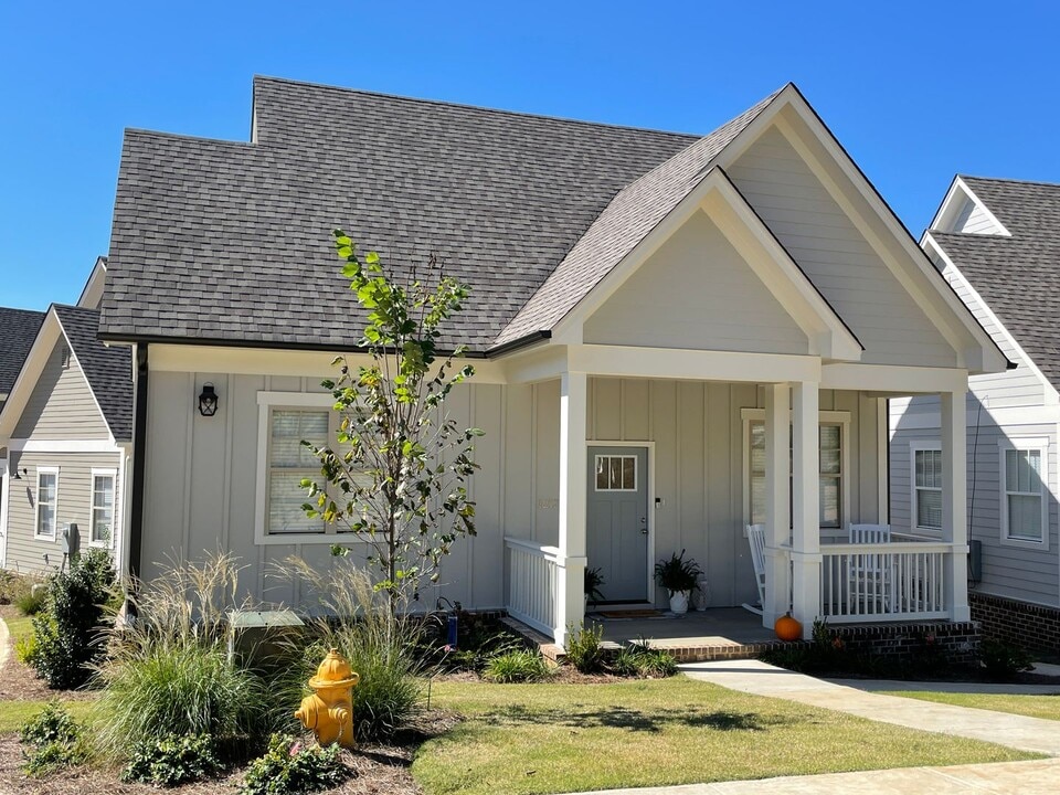 1212 Ivy Rd in Oxford, MS - Building Photo