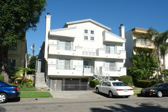 4635 Vista Del Monte Ave in Sherman Oaks, CA - Building Photo - Building Photo