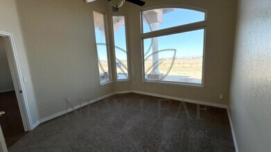 6587 Coyote Rd in Phelan, CA - Building Photo - Building Photo