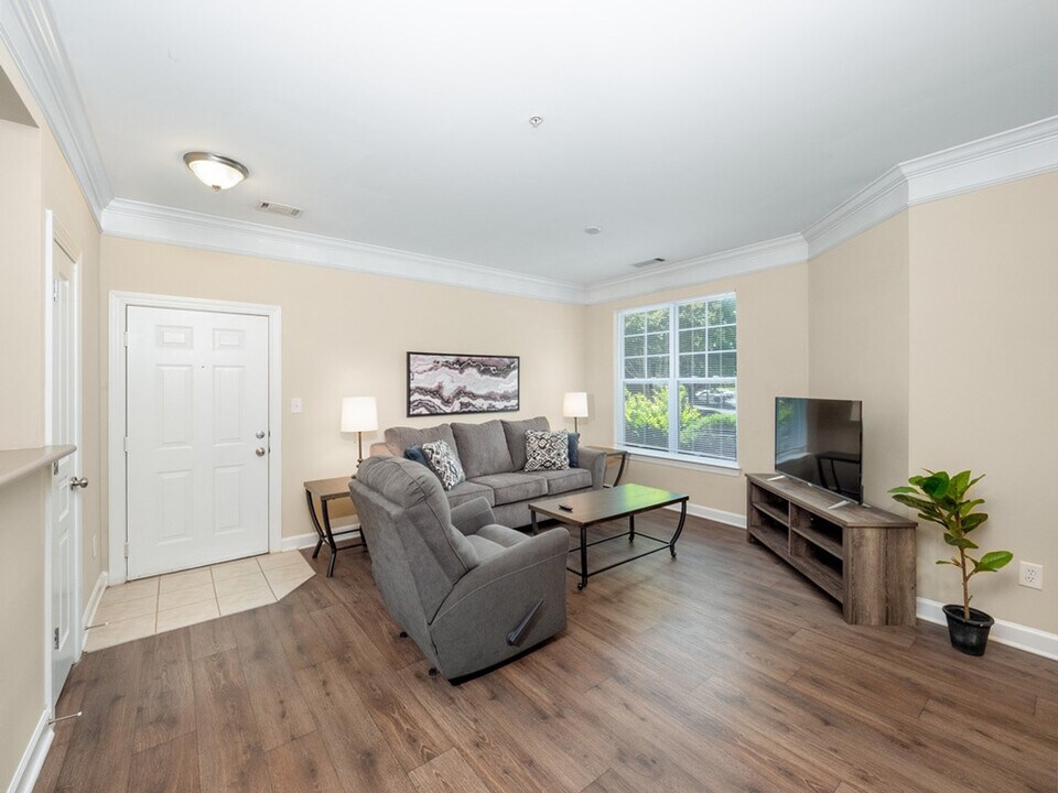 6000 Scarlet Sky Ln in Cary, NC - Building Photo