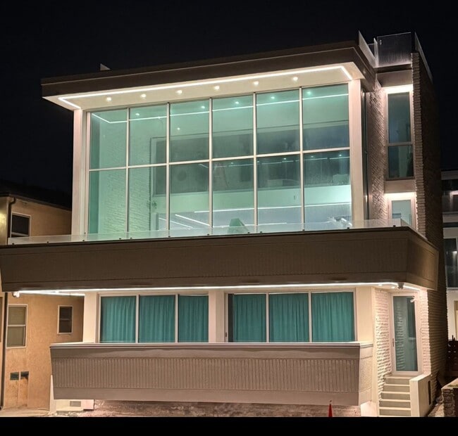property at 1421 E Seal Way