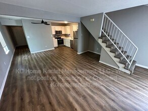 503 SW 4 St in Blue Springs, MO - Building Photo - Building Photo