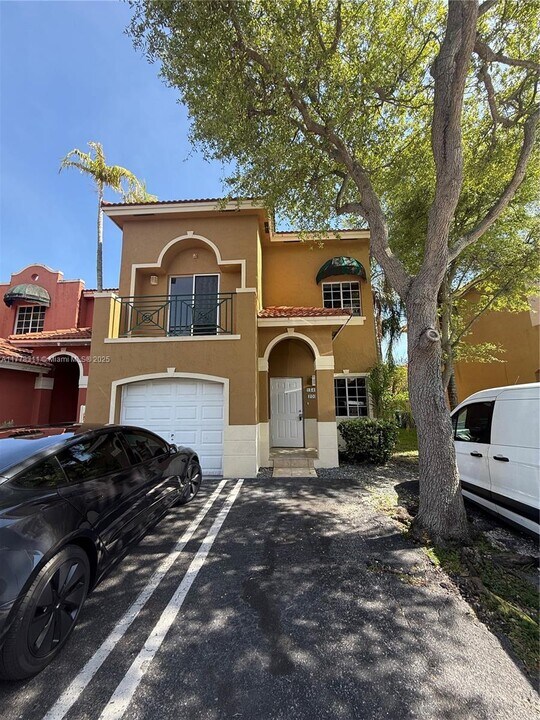 13404 SW 153 Terrace in Miami, FL - Building Photo