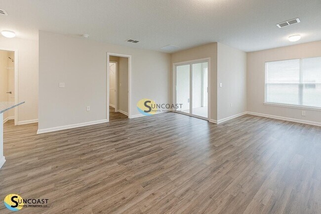 49 Pony Express Dr, Unit A in Palm Coast, FL - Foto de edificio - Building Photo