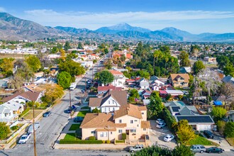 27205 Main St in Highland, CA - Building Photo - Building Photo