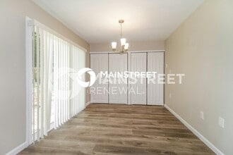 490 Blue Lake Ave in DeLand, FL - Building Photo - Building Photo