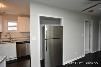 2652 W 23rd Pl-Unit -Unit 4 in Chicago, IL - Foto de edificio - Building Photo