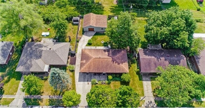 5800 Kendon St in Dayton, OH - Building Photo - Building Photo