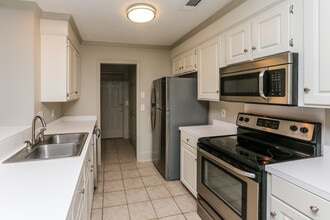 144 Chestnut Dr in Brandon, MS - Building Photo - Building Photo
