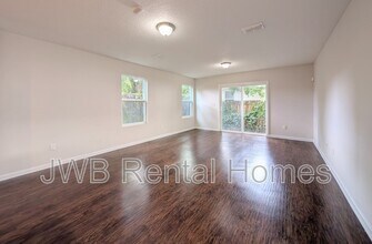 8950 Dandy Ave in Jacksonville, FL - Building Photo - Building Photo