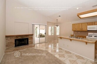 6256 Small Point Dr in Las Vegas, NV - Foto de edificio - Building Photo