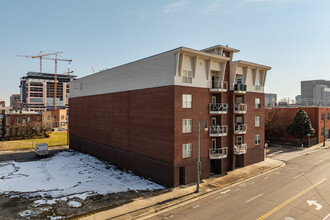 Harbor Lights in Memphis, TN - Building Photo - Building Photo