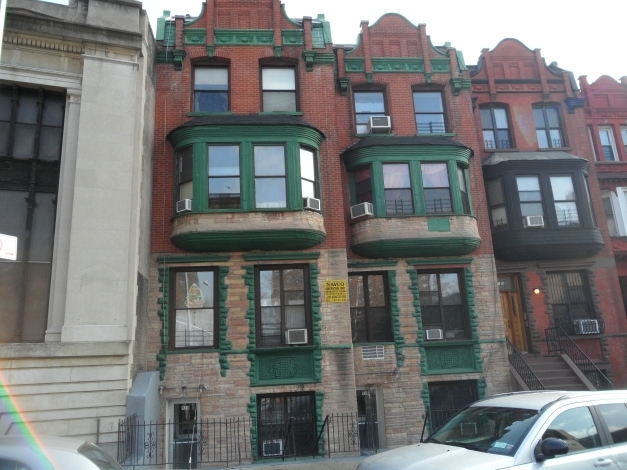 918 Saint Nicholas Ave in New York, NY - Building Photo