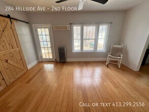284 Hillside Ave in Holyoke, MA - Foto de edificio - Building Photo