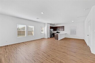 128 Rooster Wy in Jarrell, TX - Building Photo - Building Photo