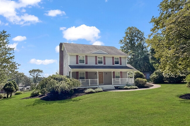 property at 35 Salters Farm Rd