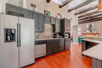 Cottages at Bedford in Bedford, TX - Foto de edificio - Building Photo