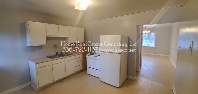 2328 N Cherry St in Winston-Salem, NC - Building Photo - Building Photo