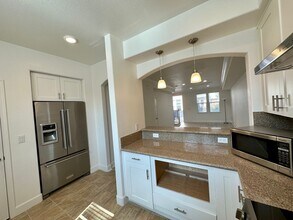 4038 Central Ave in Fremont, CA - Building Photo - Building Photo