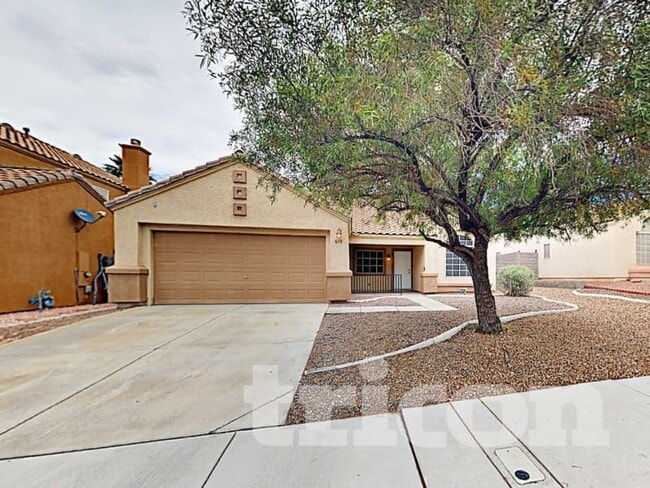 property at 610 Largo Azul Ave