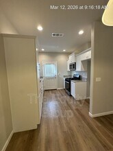 405 S Summit St in Visalia, CA - Building Photo - Building Photo