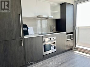 138 Downes St in Toronto, ON - Building Photo - Building Photo