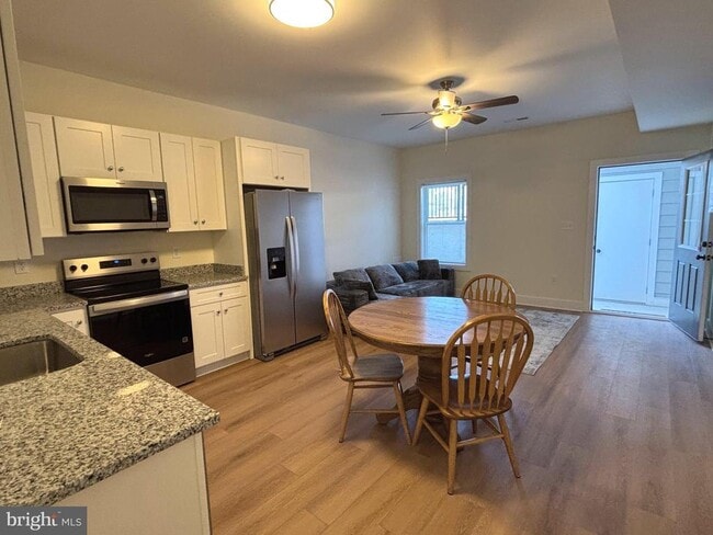 111 W North St in Charles Town, WV - Building Photo - Building Photo