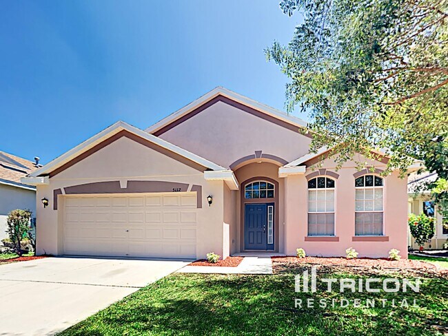 5112 Clover Mist Dr in Apollo Beach, FL - Foto de edificio - Building Photo